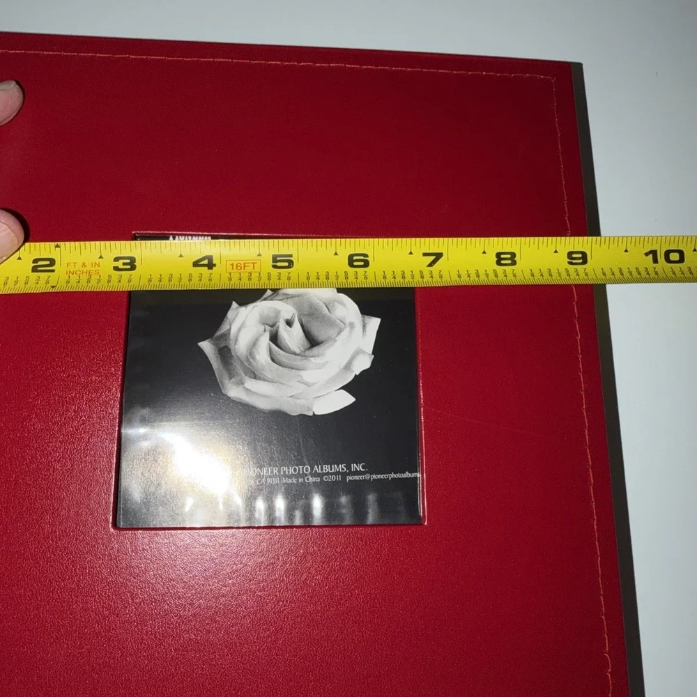 200-Pocket Sewn Leatherette Frame Cover Photo Album, 4 by 6-Inch, Red